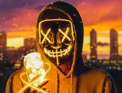 Spookyglo™ Halloween Mask  — Steal the Night With Flashing Ghost Face Mask